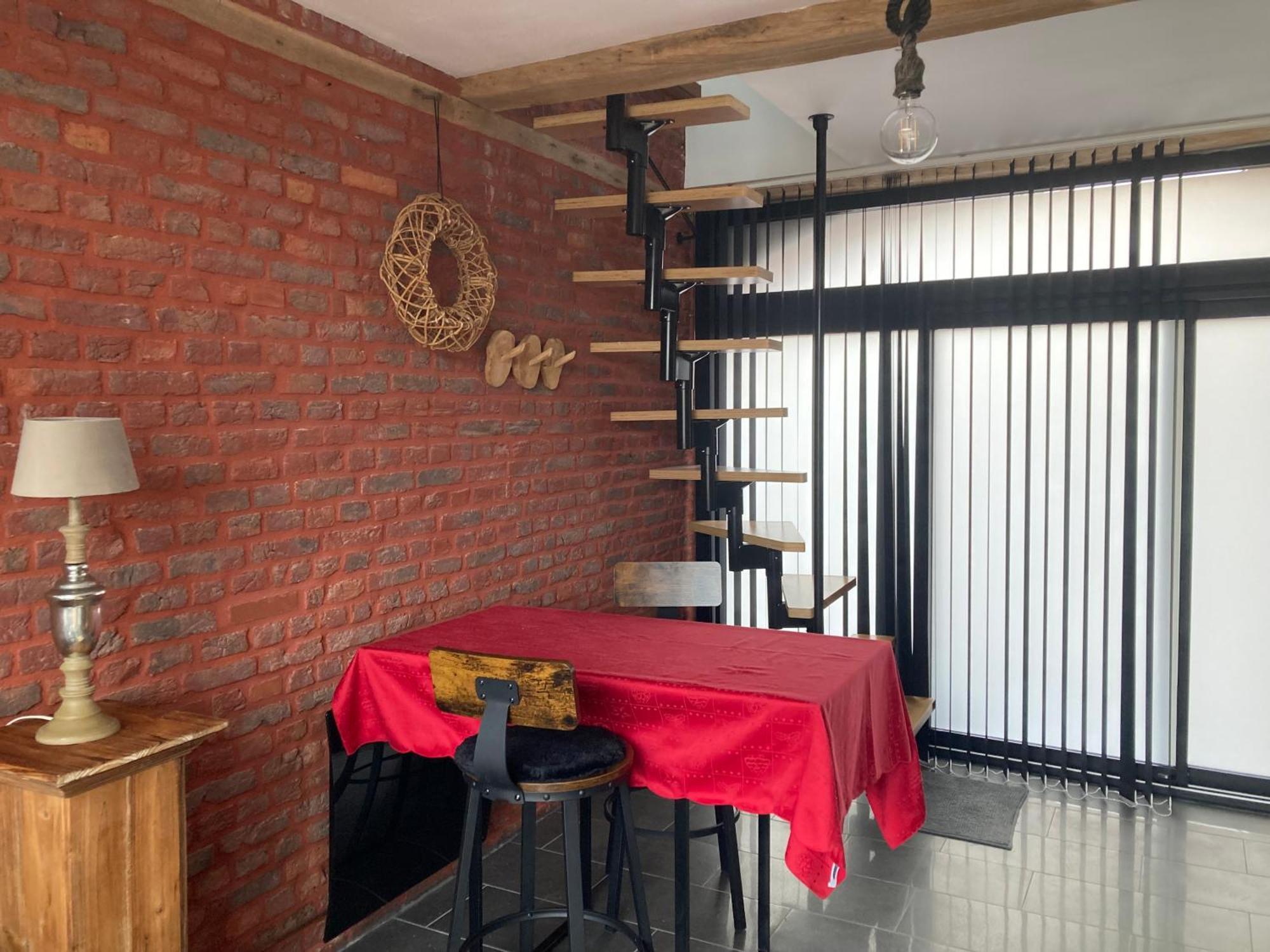 Elirose Apartment *